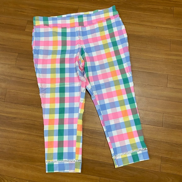 crown & ivy Pants - Crown & Ivy Multicolor Plaid Pants Capri | Size 22